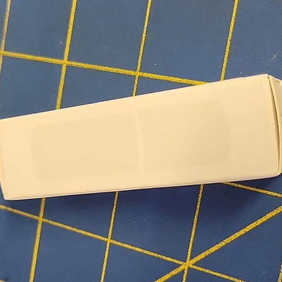 elvis + elvin Floral Lipstick - 110 Color New In Box - Picture 3 of 8